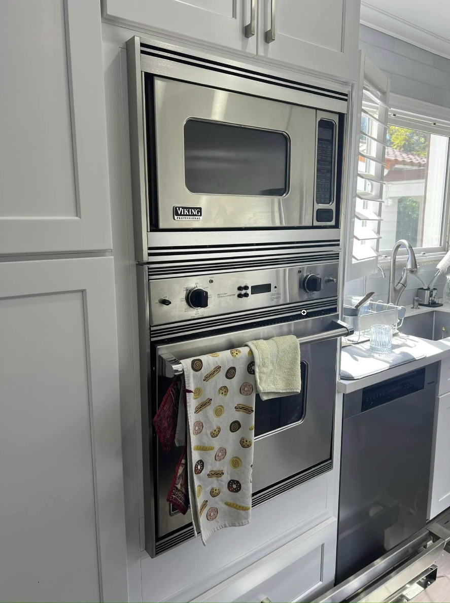 Viking microwave and wall oven combo